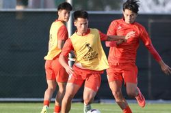 Tin nóng bóng đá Việt hôm nay 3/4: U17 Việt Nam đặt mục tiêu thắng Australia; HLV Polking tin CAHN sẽ lật ngược tình thế