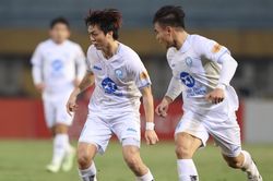 V-League hai nửa buồn, vui