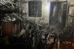 Cháy nhà trong đêm ở Hà Nội, một người tử vong