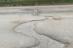 Đường trung tâm thị xã Thái Hòa xuống cấp nghiêm trọng