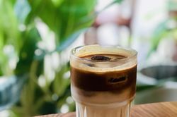 Lời cảnh báo cho những người thích uống nhiều cà phê