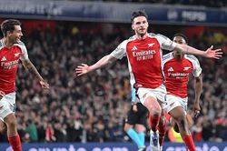 Đại thắng Real Madrid cực khó tin, Arsenal đặt một chân vào bán kết Champions League