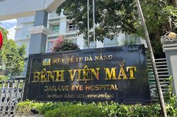 Bị phản ánh trừng mắt với bệnh nhân, bệnh viện nói do nhân viên bị chứng lồi mắt