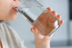 Uống nhiều nước - lợi ích thực sự là gì?
