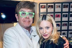 Madonna và huyền thoại Elton John chính thức 'gương vỡ lại lành' sau 20 năm bất hòa
