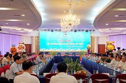 Báo chí đồng hành với quê hương, đất nước