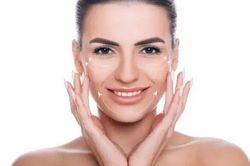 5 mẹo giúp trẻ hóa mọi phụ nữ nên biết