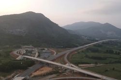 Phấn đấu thông xe kỹ thuật cao tốc Bắc - Nam đoạn qua Quảng Bình dịp 30-4