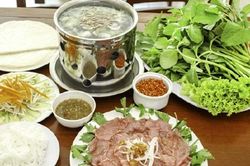 Bò nhúng giấm vào top 10 món thịt ngon nhất châu Á