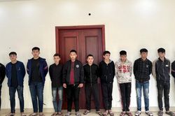 Công an Nghệ An bắt giữ nhóm thanh thiếu niên mang theo kiếm, súng ná gây náo loạn trong đêm