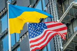 Mỹ và Ukraine đàm phán căng thẳng về thỏa thuận khai thác khoáng sản