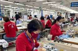 Vinatex 'chạy nước rút' hoàn tất đơn hàng trong 90 ngày hoãn thuế đối ứng