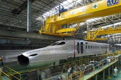 Tương lai rộng mở cho ngành công nghiệp đường sắt Việt NamBài 4: Kinh nghiệm phát triển công nghiệp đường sắt trên thế giới: Nhiều con đường tới thành công