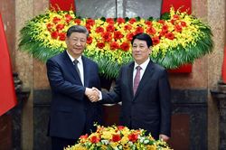 Chủ tịch nước Lương Cường hội đàm với Tổng Bí thư, Chủ tịch Trung Quốc Tập Cận Bình