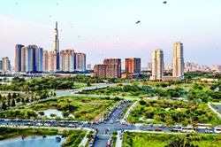 Tự hào, thành phố tiên phong