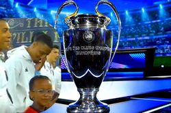 Sự cố hy hữu tại tứ kết Champions League: Đá C1 nhưng lại phát nhạc Europa League