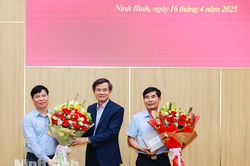 Gặp mặt, chia tay các đồng chí nguyên Ủy viên Ban Thường vụ Tỉnh ủy, nguyên Ủy viên Ban Chấp hành Đảng bộ tỉnh