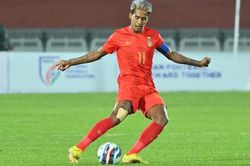Biểu tượng bóng đá Myanmar góp mặt trong đội hình ASEAN All-Stars đấu MU