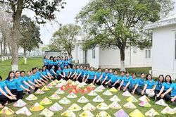 Công nhân Nghệ An hào hứng tham gia các hoạt động hướng về ngày Quốc tế Lao động