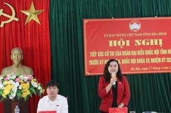 Đoàn ĐBQH tỉnh Hòa Bình tiếp xúc cử tri huyện Đà Bắc, Lạc Sơn trước Kỳ họp thứ Chín
