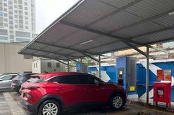 Mẹo an toàn khi dừng, đỗ và sạc xe điện nơi công cộng
