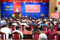 Phó Chủ tịch nước Võ Thị Ánh Xuân tiếp xúc cử tri trước Kỳ họp thứ 9, Quốc hội khóa XV