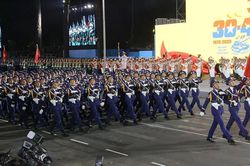 Hình ảnh tổng hợp luyện diễu binh, diễu hành kỷ niệm 50 năm Ngày Giải phóng miền Nam, thống nhất đất nước
