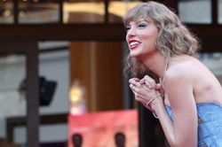 Chân dung từ thiện của Taylor Swift: Trái tim vàng sau ánh hào quang