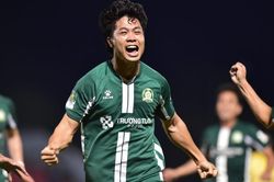 Tin nóng bóng đá Việt hôm nay 21/4: Siêu phẩm của Công Phượng được so sánh với Declan Rice; Trọng tài ngoại gây tranh cãi tại V-League