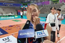 Sao bóng chuyền bật khóc, tiết lộ người thân qua đời sau khi ghi 23 diểm ở trận thắng Hàn Quốc