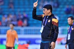 GĐKT Vũ Tiến Thành, nhân vật gây tranh cãi trong làng bóng đá Việt Nam