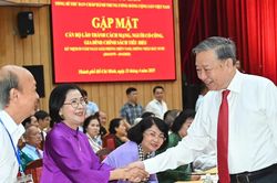 Tổng Bí thư Tô Lâm gặp mặt cán bộ lão thành cách mạng