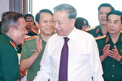 Tổng Bí thư Tô Lâm gặp mặt tướng lĩnh, anh hùng lực lượng vũ trang nhân dân tham gia Chiến dịch Hồ Chí Minh