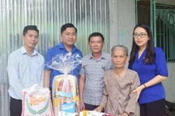 Giáo dục truyền thống cách mạng cho thế hệ trẻ
