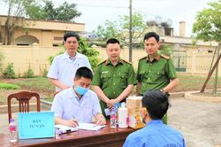 Khám sàng lọc lao cho học viên Cơ sở cai nghiện ma túy Nam Định