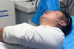 Kèm con làm bài tập, cha lên cơn đau tim phải nhập viện khẩn cấp