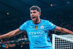 Thắng nghẹt thở Aston Villa ở phút bù giờ, Man City leo lên Top 3 Ngoại hạng Anh