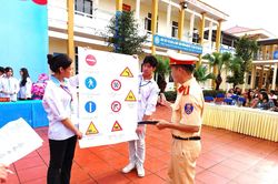 Tăng cường tuyên truyền, giáo dục pháp luật về bảo đảm trật tự an toàn giao thông dịp nghỉ lễ 30/4-1/5