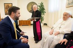 Phó Tổng thống Mỹ kể về cuộc gặp cuối cùng với Giáo hoàng Francis