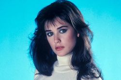 Demi Moore: Hành trình kiên cường của Người phụ nữ đẹp nhất 2025