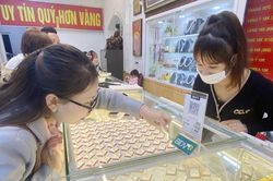 Giá vàng hôm nay 25/4/2025: Giá vàng trong nước và thế giới tăng mạnh về mức giá đầu tuần