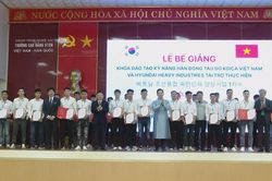 Trường Cao đẳng Kỹ thuật Công nghiệp Việt Nam - Hàn Quốc bế giảng khóa học hàn đóng tàu