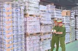 Sữa giả, hệ lụy thật: 'Siết' khâu phân loại và cấp phép sữa