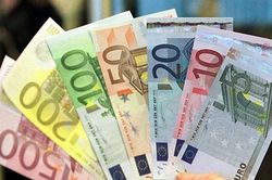 Tỷ giá Euro hôm nay 26/4/2025: Giảm nhẹ do USD phục hồi