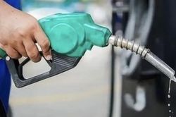 Yêu cầu doanh nghiệp đảm bảo nguồn cung xăng dầu trong dịp nghỉ lễ 30/4-1/5