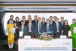 Vietnam Airlines và Vietcombank hợp tác thu xếp vốn cho dự án đầu tư 50 máy bay thân hẹp
