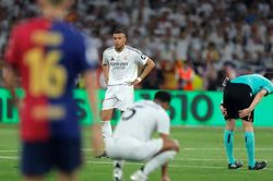 Barcelona áp đảo Real Madrid mùa 2024/2025: Toàn thắng El Clasico, dẫn đầu mọi mặt trận