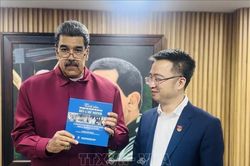 Tổng thống Venezuela khẳng định thế hệ trẻ Việt Nam sẽ viết tiếp bản hùng ca