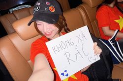 Hòa Minzy cùng các nghệ sĩ Việt kêu gọi không xả rác khi xem diễu binh, diễu hành 30/4