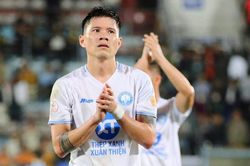Nam Định mất trụ cột trong trận tranh ngôi đầu V-League với Hà Nội FC
